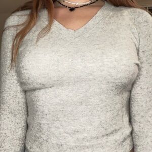 Vince Light Gray V-Neck Plush Knit Sweater